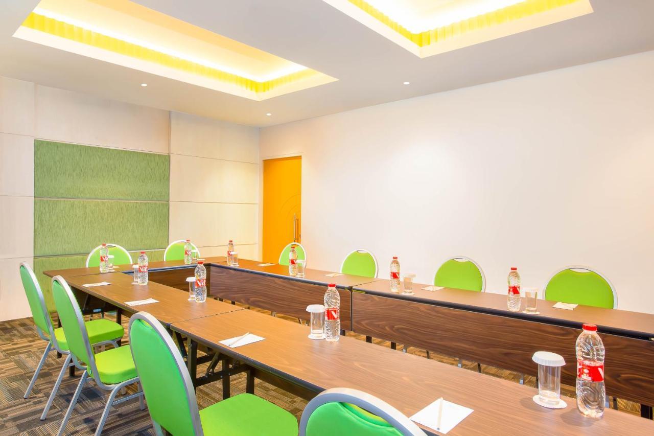 Zest Parang Raja Solo By Swiss-Belhotel International Bonorejo Exterior foto